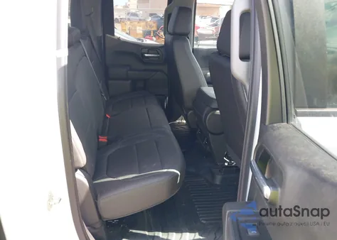 2019 Chevrolet Silverado 1500 Work Truck z USA, uszkodzony, nr VIN 1GCRWAEH8KZ329778